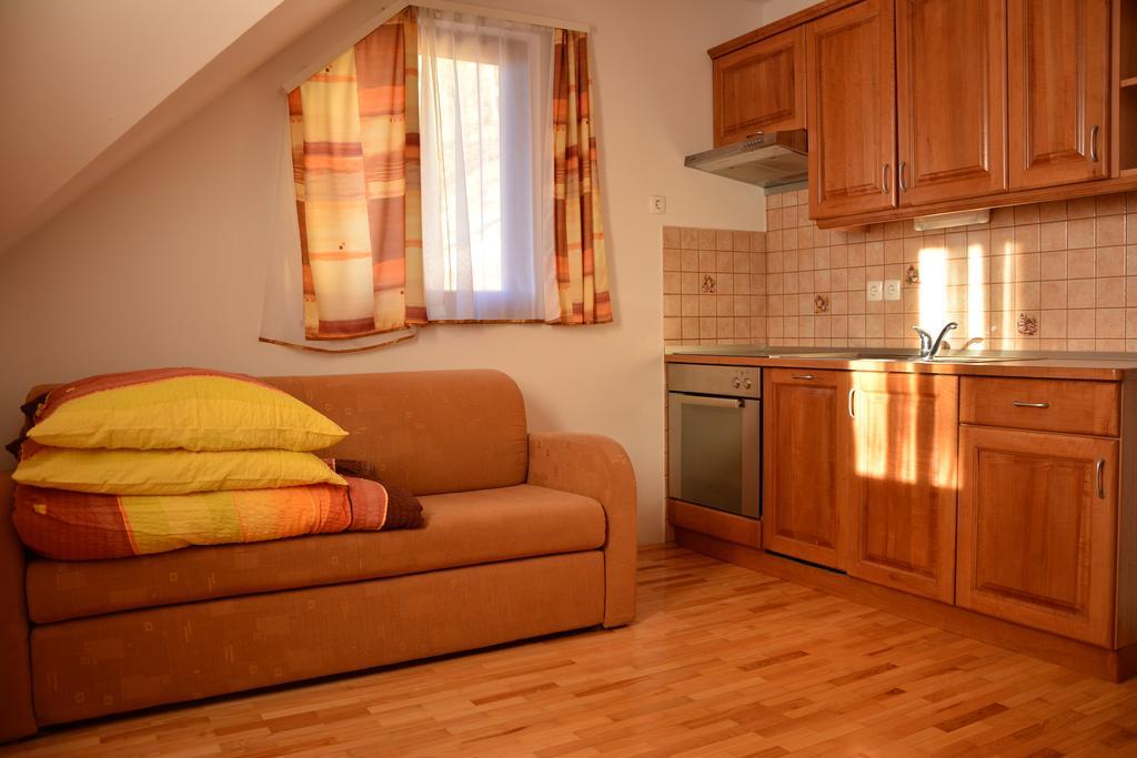 Apartments Gatej Церкно Экстерьер фото